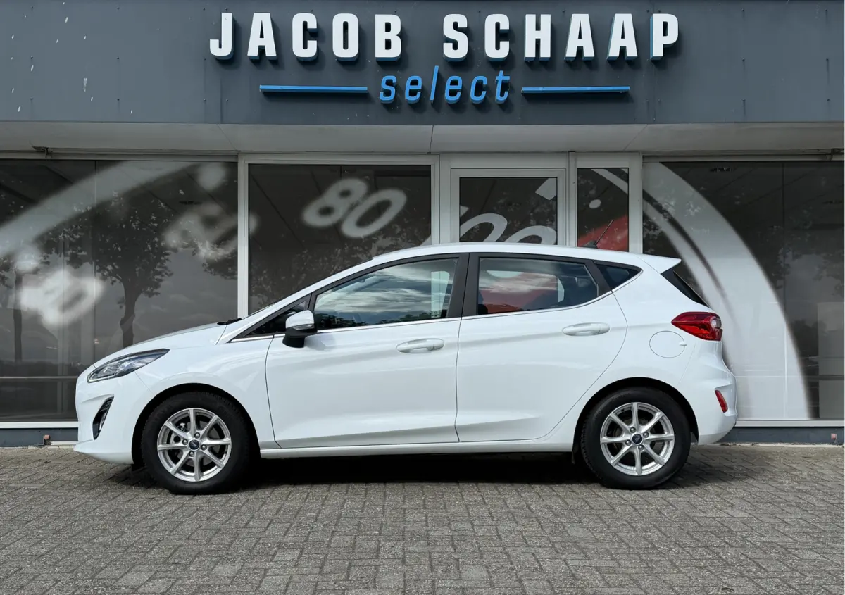 1.0 EcoBoost Hybrid Titanium / Cruise / Airco / Carplay / Keyless / Lane assist