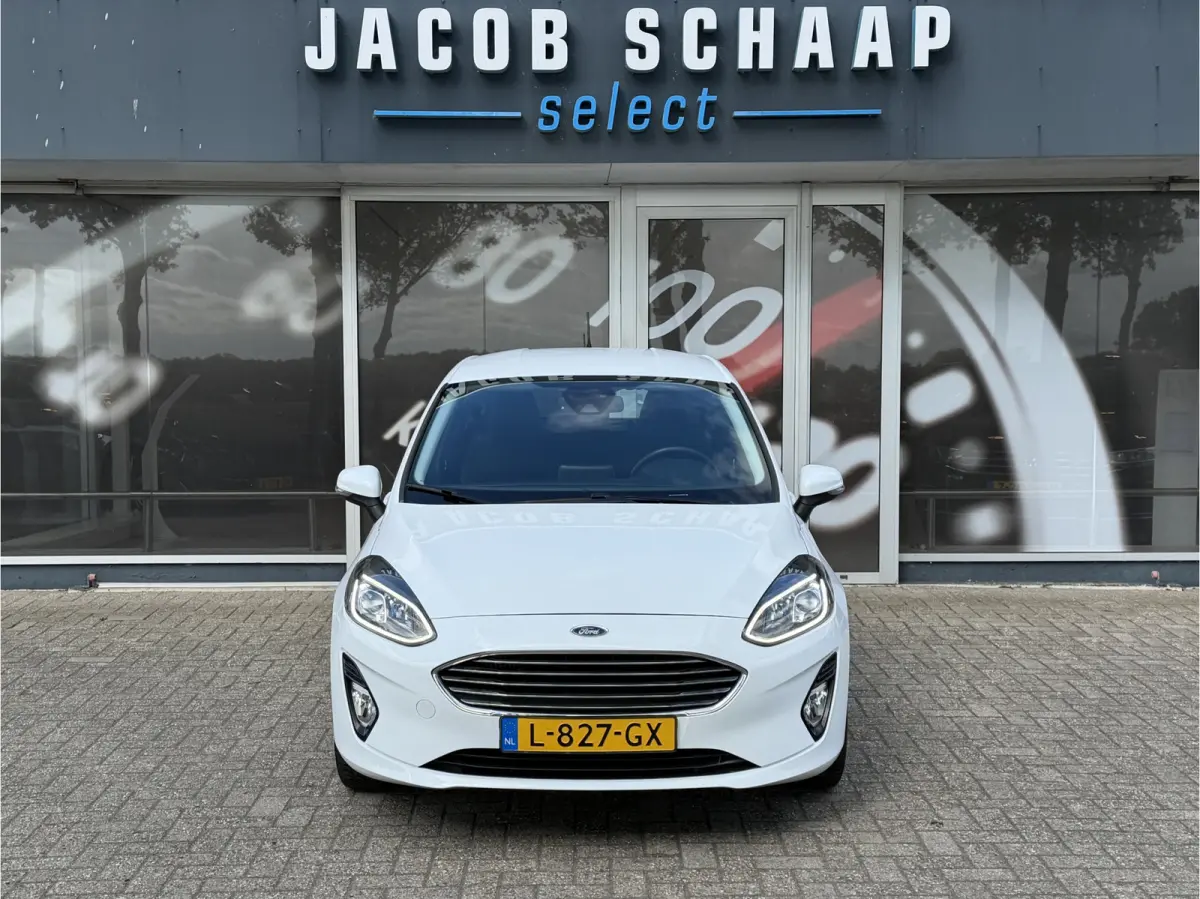 1.0 EcoBoost Hybrid Titanium / Cruise / Airco / Carplay / Keyless / Lane assist