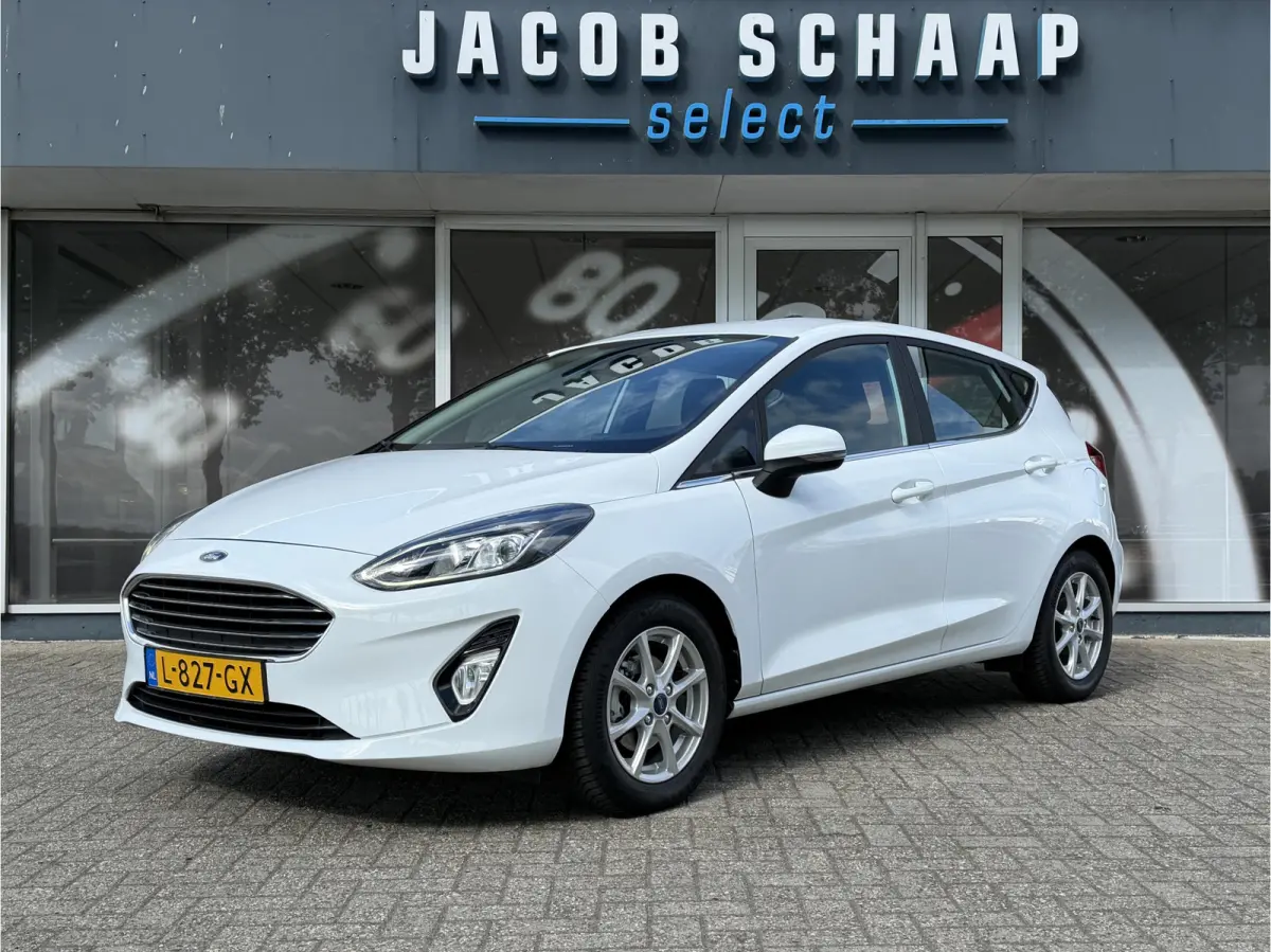 1.0 EcoBoost Hybrid Titanium / Cruise / Airco / Carplay / Keyless / Lane assist