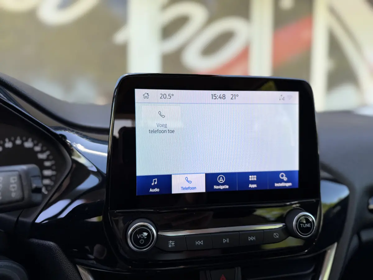 1.0 EcoBoost Hybrid Titanium / Cruise / Airco / Carplay / Keyless / Lane assist