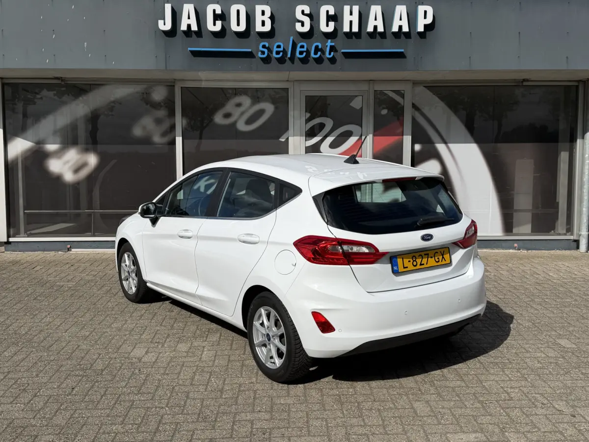 1.0 EcoBoost Hybrid Titanium / Cruise / Airco / Carplay / Keyless / Lane assist