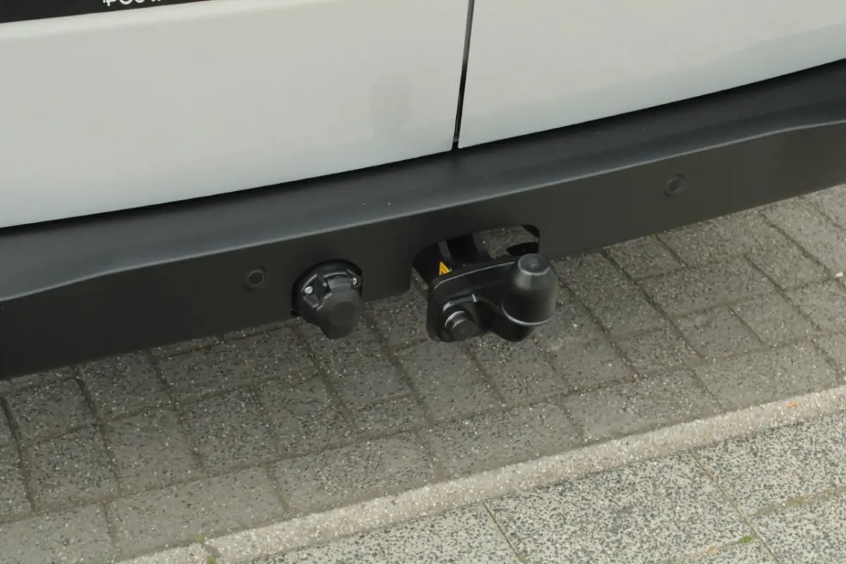 34 218pk L2H1 Life 64 kWh | Trekhaak | Zit Pakket