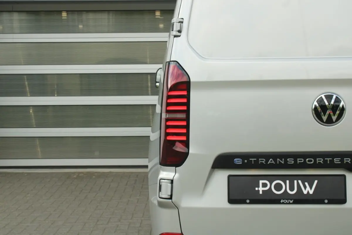 34 218pk L2H1 Life 64 kWh | Trekhaak | Zit Pakket
