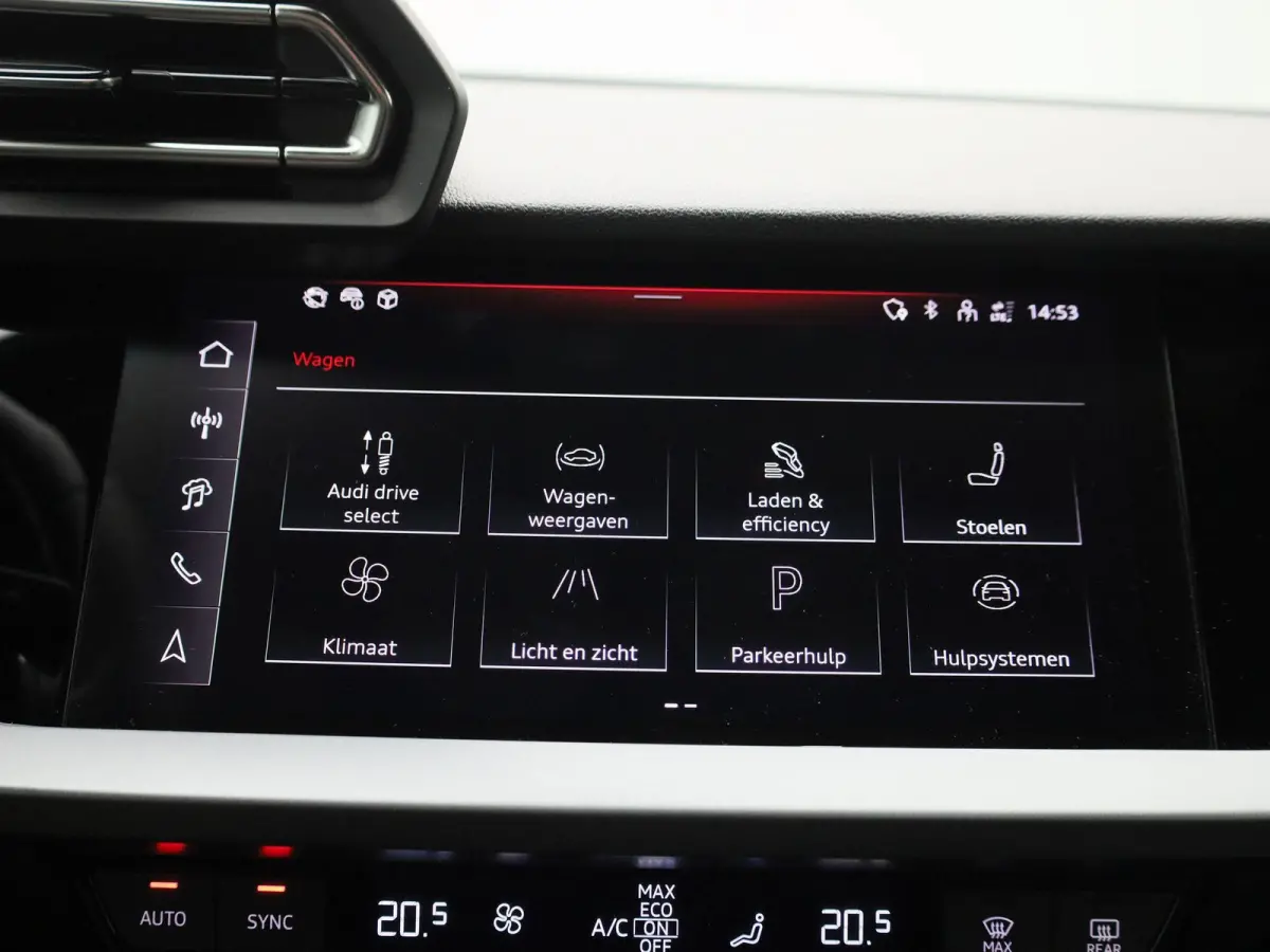 40 TFSI e Advanced edition l Adaptive cruise control l Elektr. instel. bestuurd.stoel l Stoelverwarming l Navigatie l Climate control l Achteruitrijcamera l Trekhaak l LED-koplampen l Audi s