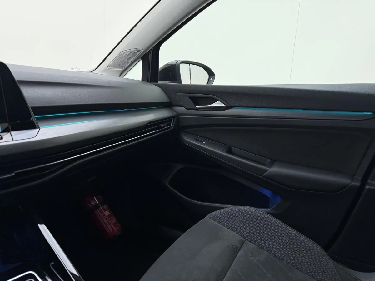 1.4 eHybrid Style | Apple Carplay / Android Auto | Ergo Comfort Stoelen | Lichtmetalen Velgen | Sfeerverlichting |