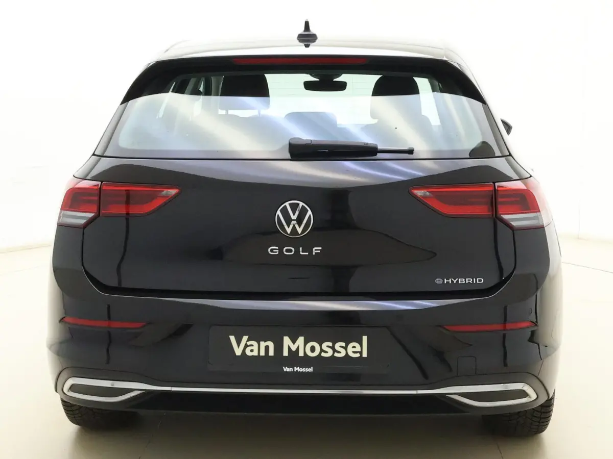 1.4 eHybrid Style | Apple Carplay / Android Auto | Ergo Comfort Stoelen | Lichtmetalen Velgen | Sfeerverlichting |