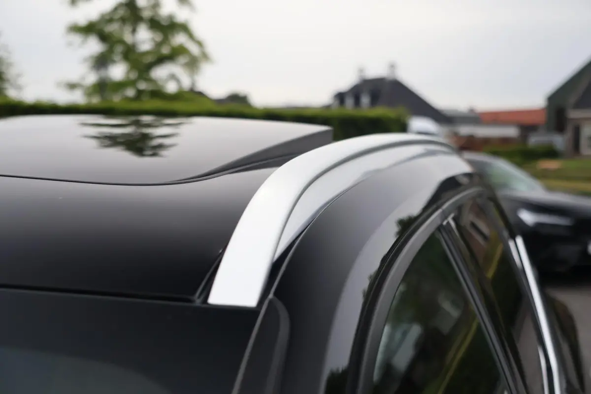 T4 Inscription | Stoelverwarming | Parkeercamera | Panoramadak | H/K | Leder | Keyless