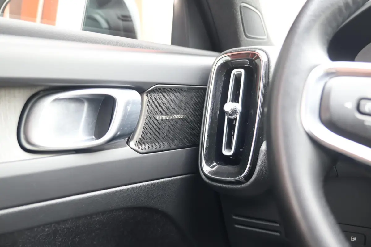 T4 Inscription | Stoelverwarming | Parkeercamera | Panoramadak | H/K | Leder | Keyless