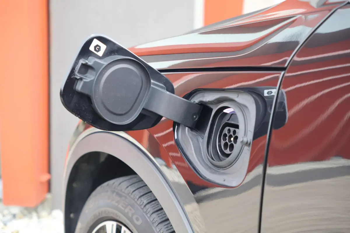 T4 Inscription | Stoelverwarming | Parkeercamera | Panoramadak | H/K | Leder | Keyless