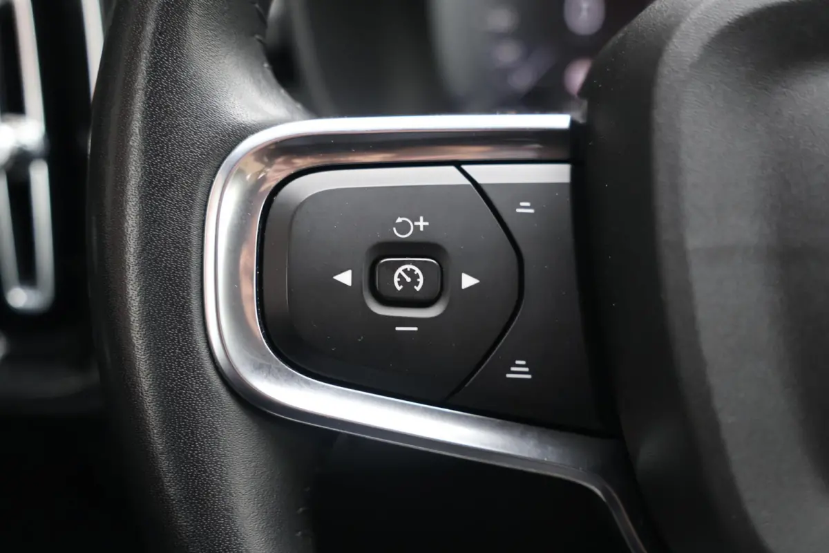T4 Inscription | Stoelverwarming | Parkeercamera | Panoramadak | H/K | Leder | Keyless
