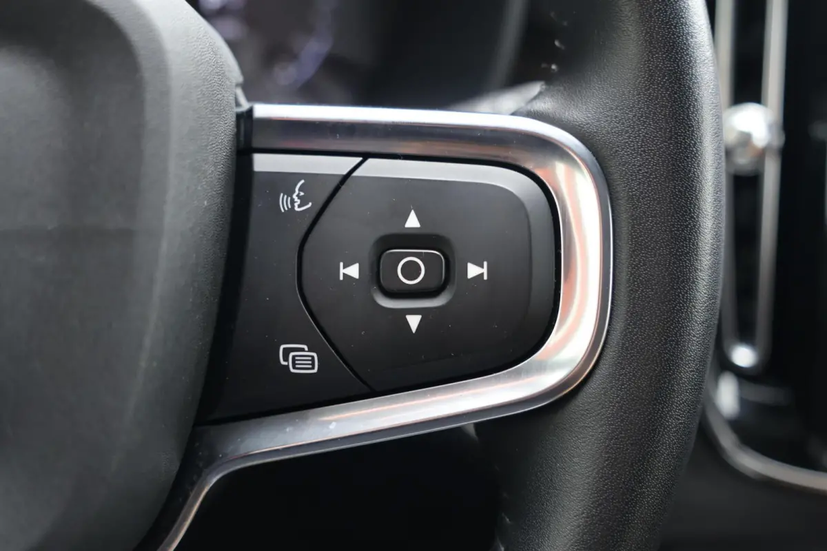 T4 Inscription | Stoelverwarming | Parkeercamera | Panoramadak | H/K | Leder | Keyless