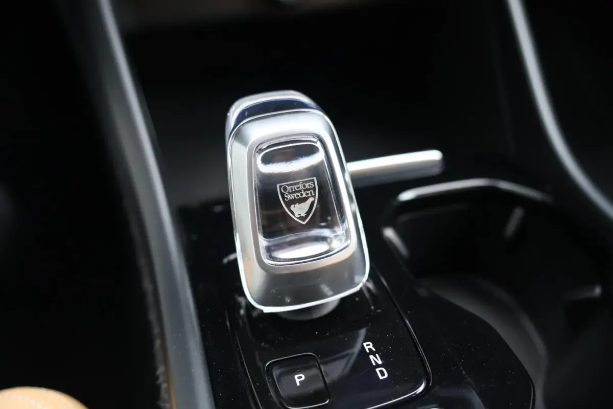 T4 Inscription | Stoelverwarming | Parkeercamera | Panoramadak | H/K | Leder | Keyless