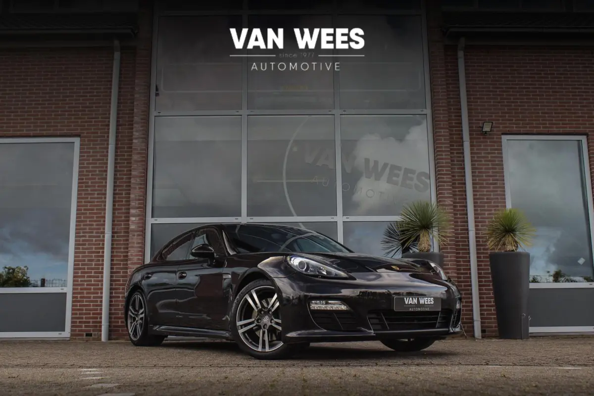 3.6 4 | NL auto | Sport Chrono Plus | BOSE audio | Xenon PDLS | PASM | Comfortstoelen | Memory | Navigatie | Camera | Launch control | Sportuitlaat | Trekhaak