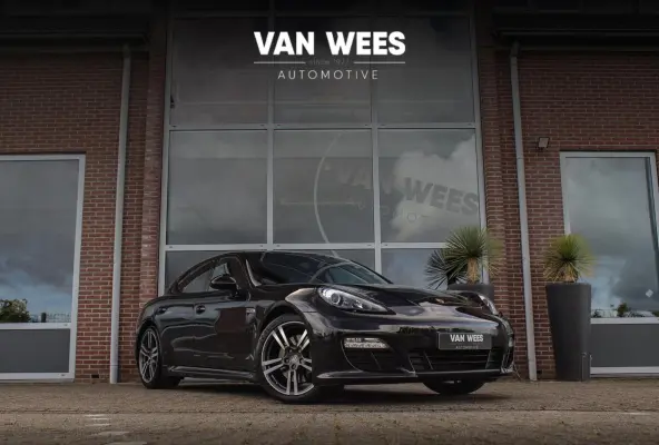 3.6 4 | NL auto | Sport Chrono Plus | BOSE audio | Xenon PDLS | PASM | Comfortstoelen | Memory | Navigatie | Camera | Launch control | Sportuitlaat | Trekhaak