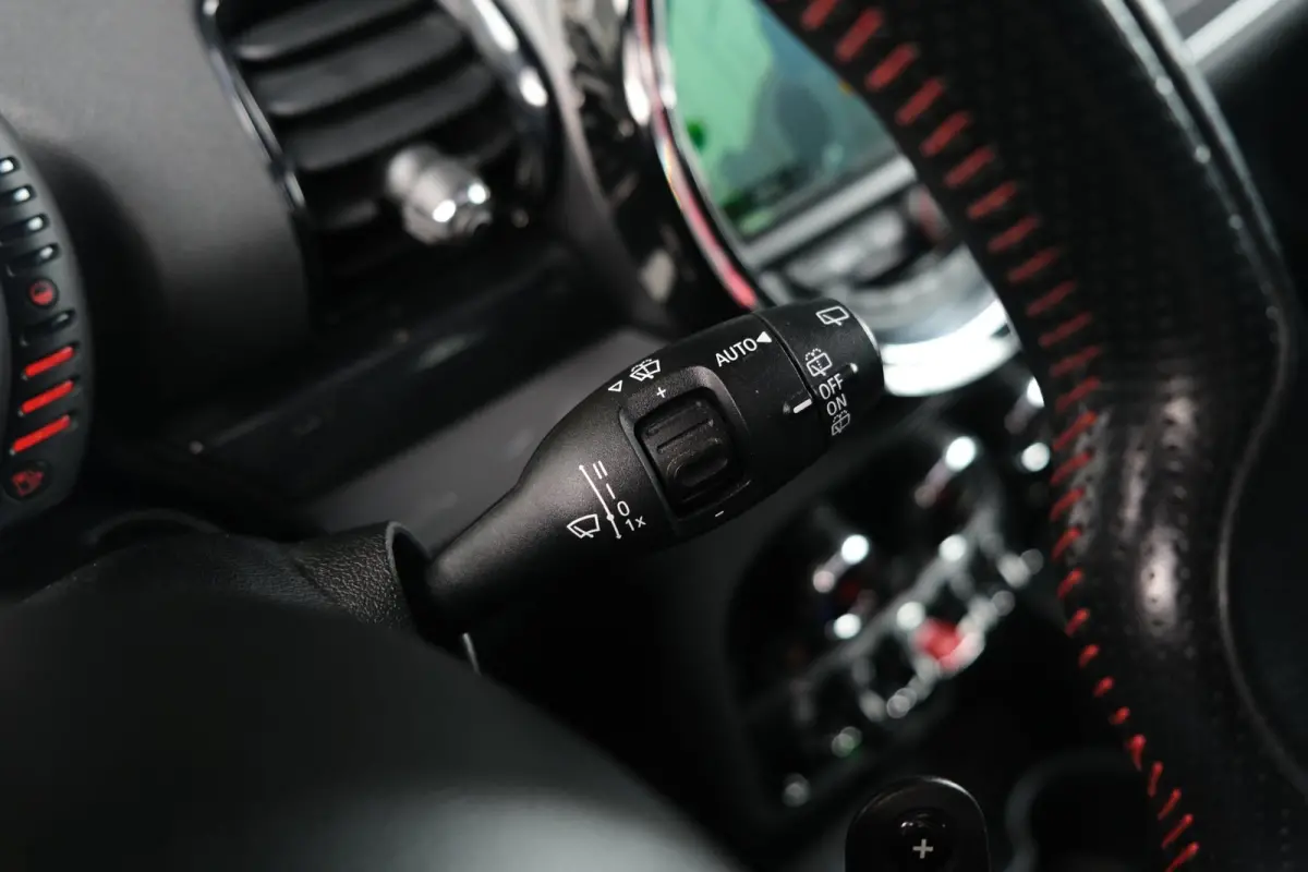 Mini 2.0 AUT John Cooper Works ALL4 Chili Pano Navi PDC Leder Harman/Kardon