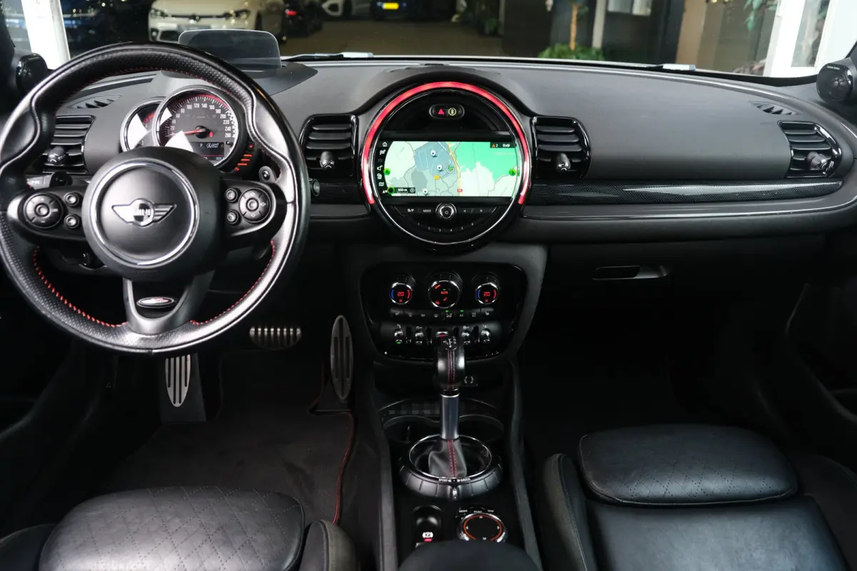 Mini 2.0 AUT John Cooper Works ALL4 Chili Pano Navi PDC Leder Harman/Kardon