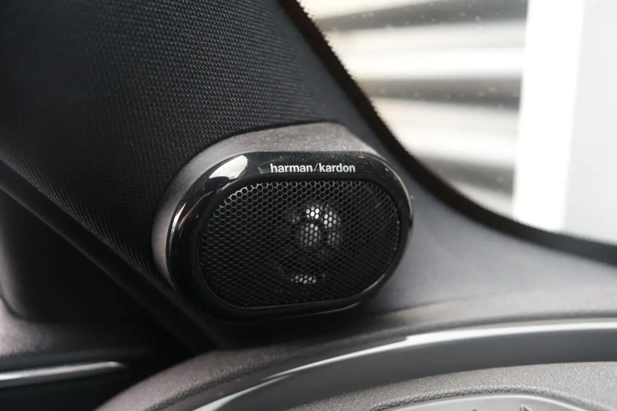 Mini 2.0 AUT John Cooper Works ALL4 Chili Pano Navi PDC Leder Harman/Kardon