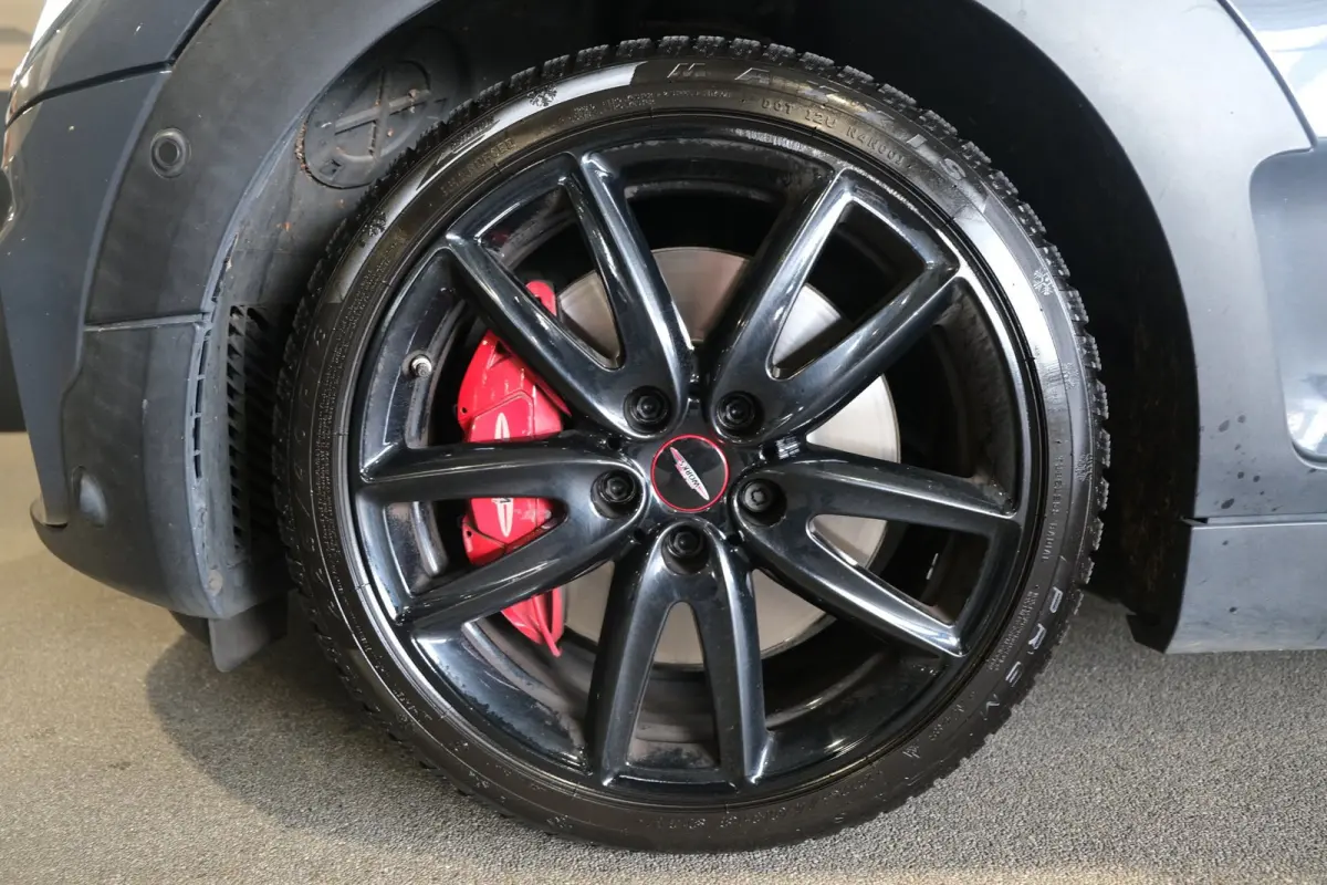 Mini 2.0 AUT John Cooper Works ALL4 Chili Pano Navi PDC Leder Harman/Kardon