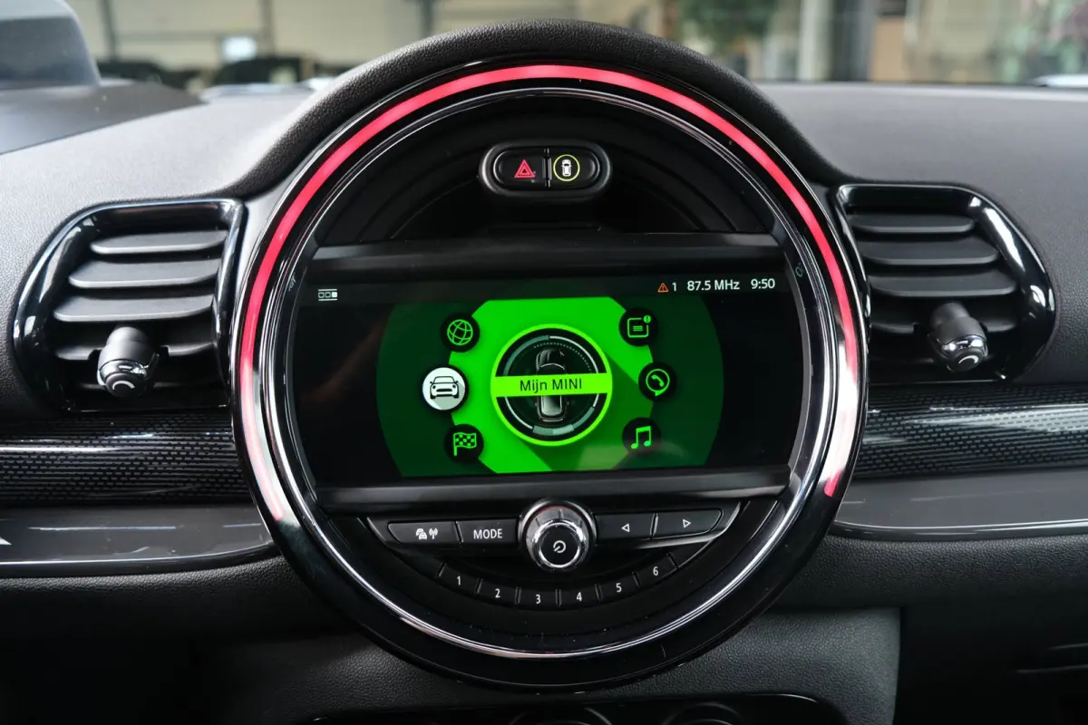 Mini 2.0 AUT John Cooper Works ALL4 Chili Pano Navi PDC Leder Harman/Kardon