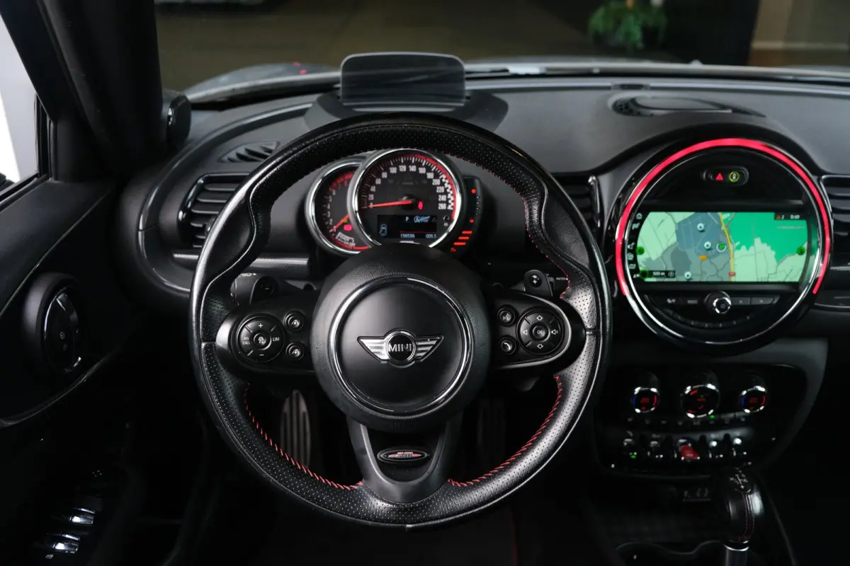 Mini 2.0 AUT John Cooper Works ALL4 Chili Pano Navi PDC Leder Harman/Kardon