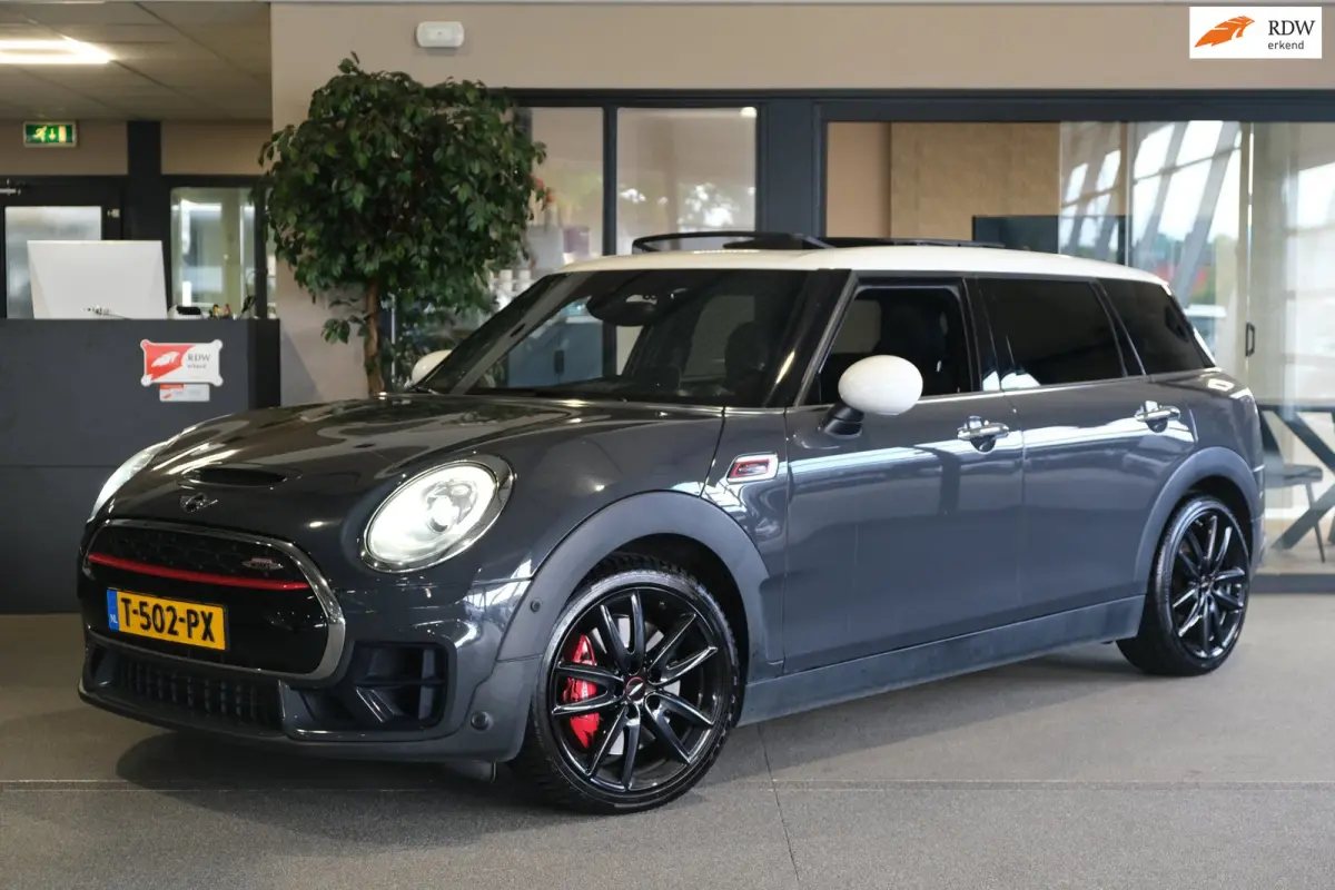Mini 2.0 AUT John Cooper Works ALL4 Chili Pano Navi PDC Leder Harman/Kardon