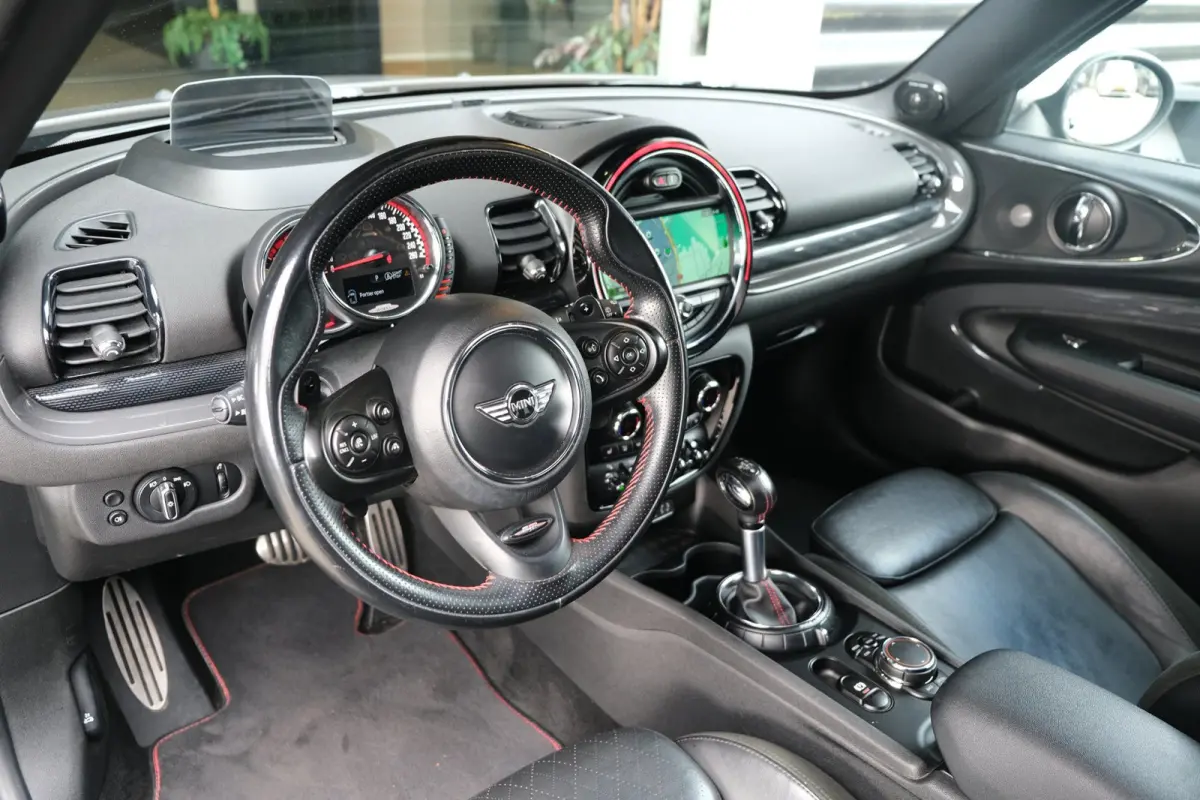 Mini 2.0 AUT John Cooper Works ALL4 Chili Pano Navi PDC Leder Harman/Kardon