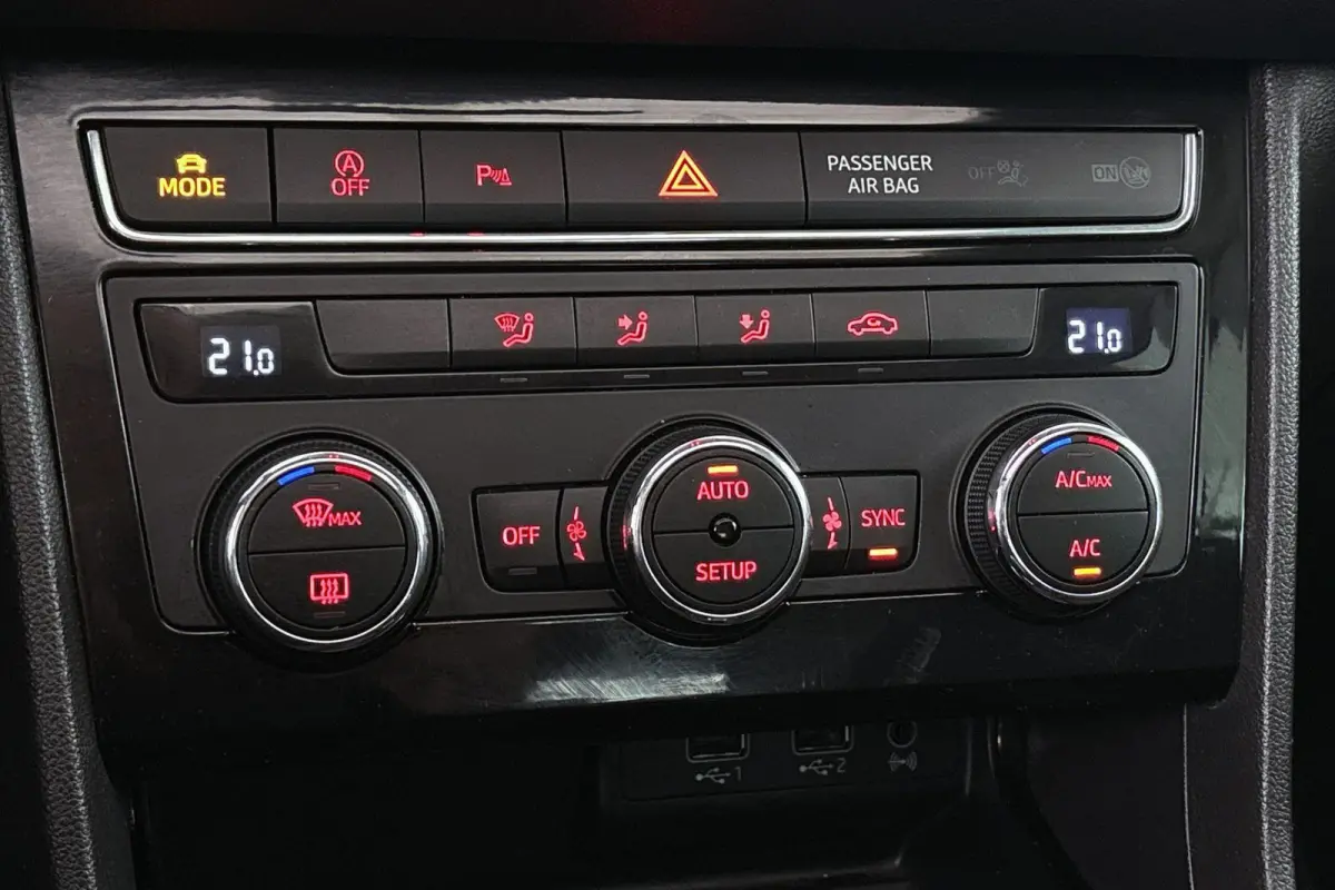 1.5 TSI FR Business Intense Panoramadak Virtual Cockpit
