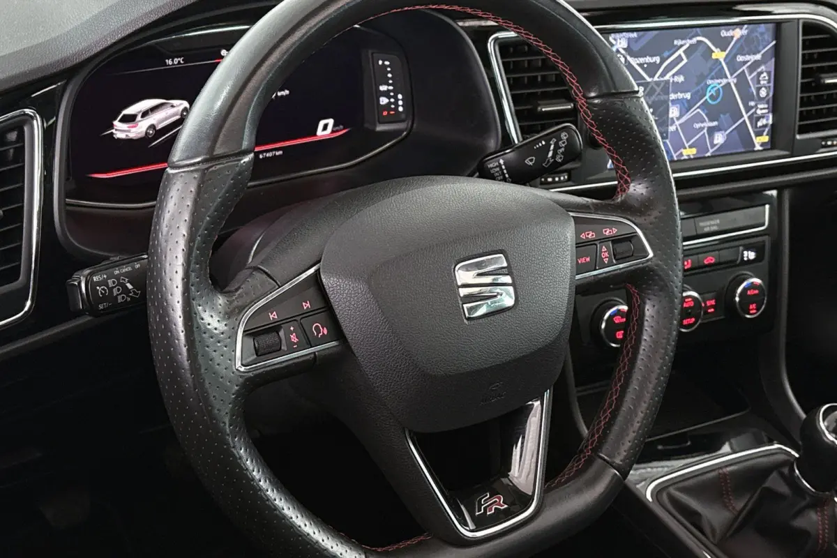 1.5 TSI FR Business Intense Panoramadak Virtual Cockpit