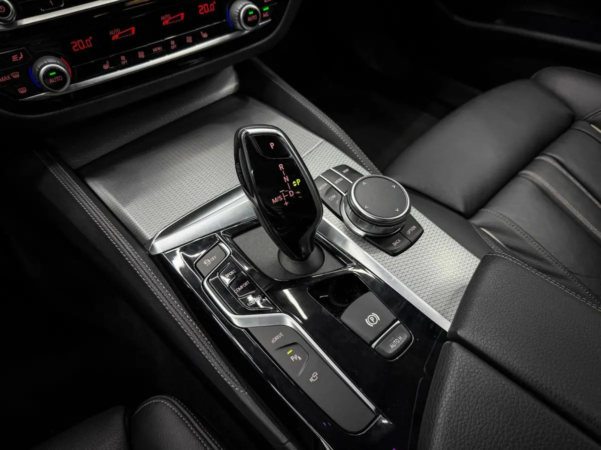 530e M-Sport xDrive iPerformance H/K | Keyless