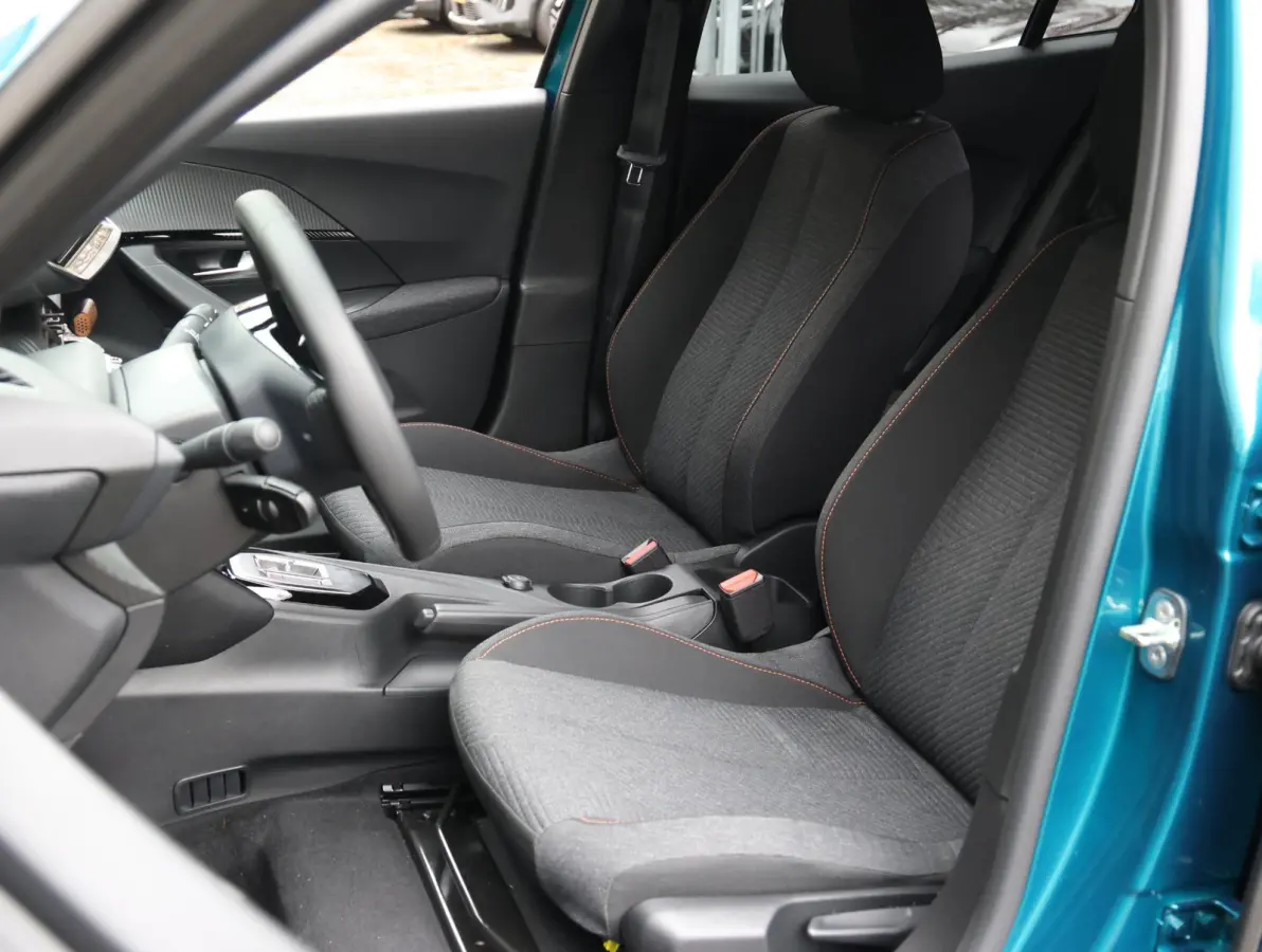 1.2 Hybrid 145 Business | Navigatie | Achteruitrij Camera | Climate Control | CarPlay / AndroidAuto | Cruise Control