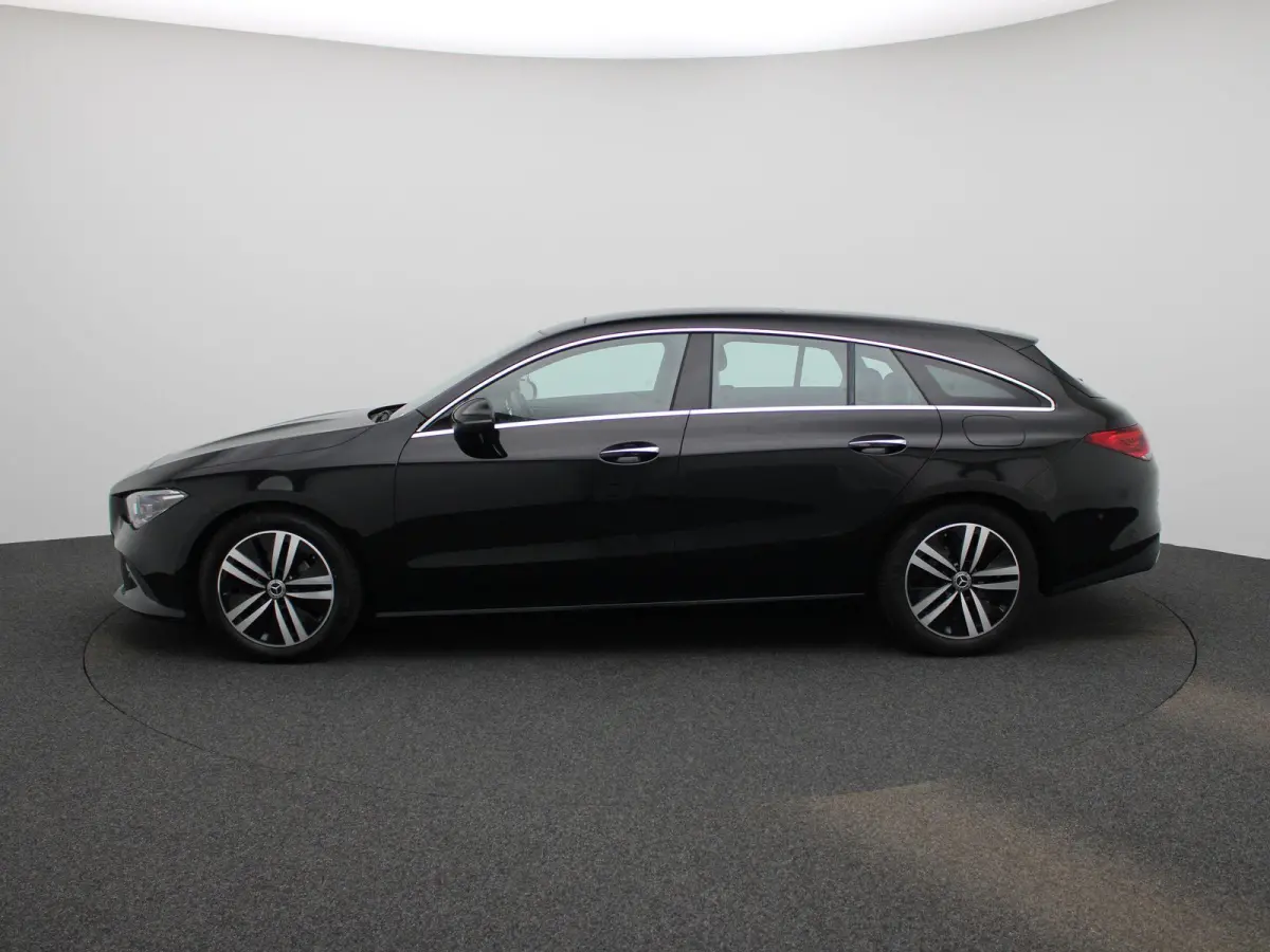 180 Business Solution Luxury | Panoramadak | Camera | Automaat | Memory stoel | Leder |