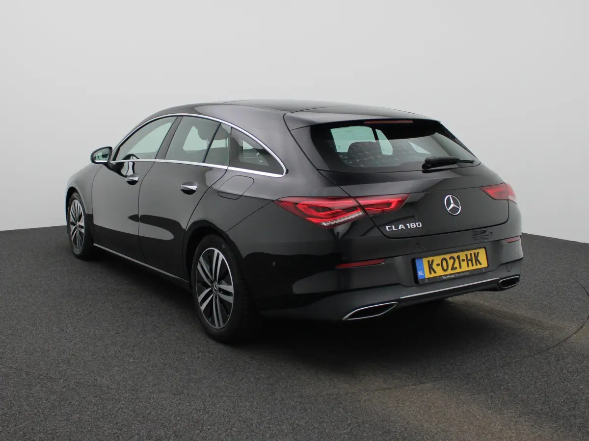180 Business Solution Luxury | Panoramadak | Camera | Automaat | Memory stoel | Leder |