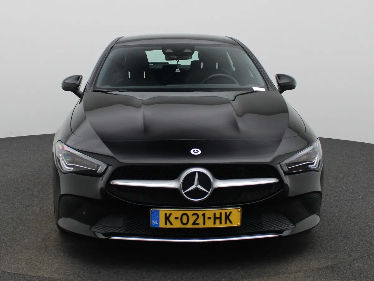180 Business Solution Luxury | Panoramadak | Camera | Automaat | Memory stoel | Leder |
