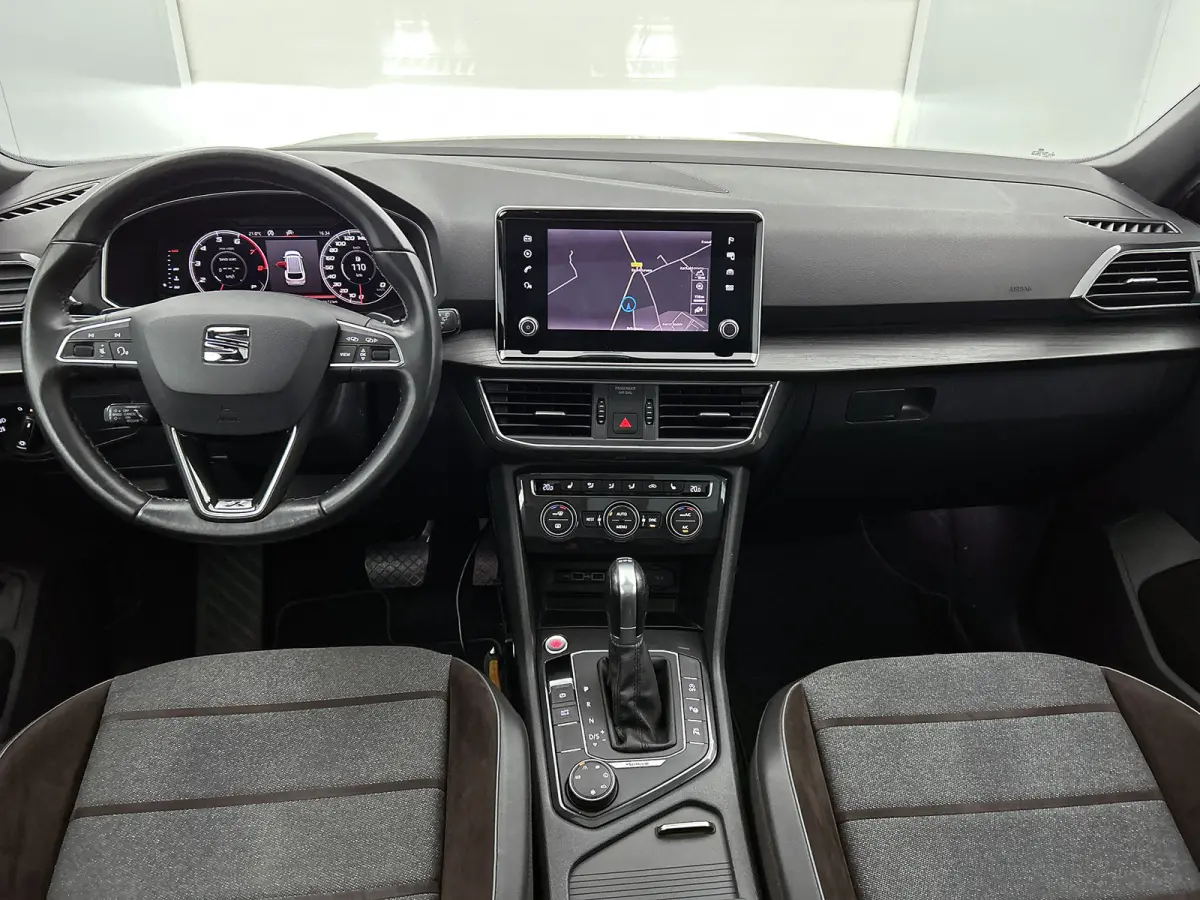 2.0 TSI 190PK 4DRIVE Xcellence 7Pers. | 360 CAMERA | PANORAMADAK | WINTERPACK | 2400KG TREKGEWICHT | NAVI | TREKHAAK WEGKLAPB.