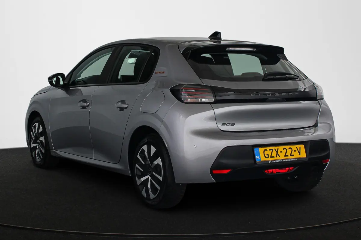 1.2 PureTech 75 Style Navigatie Parkeersensoren Airco Cruise Control