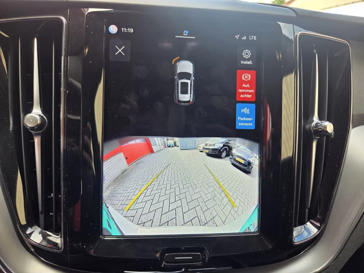 Mild Hybrid B4 Ultimate Bright Parkeersensoren V+A/ Elek. Achterklep/ Navigatie/ Cruise control/ Rijklaarprijs!