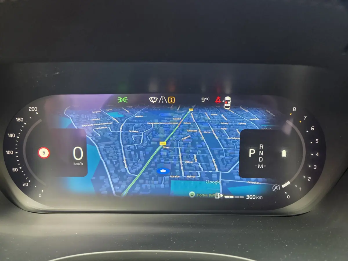 Mild Hybrid B4 Ultimate Bright Parkeersensoren V+A/ Elek. Achterklep/ Navigatie/ Cruise control/ Rijklaarprijs!