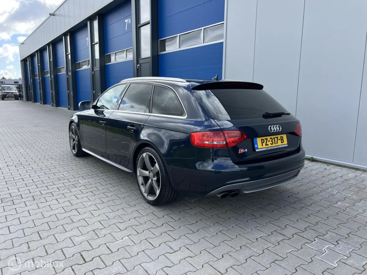 3.0 TFSI S4 quattro Pro Line