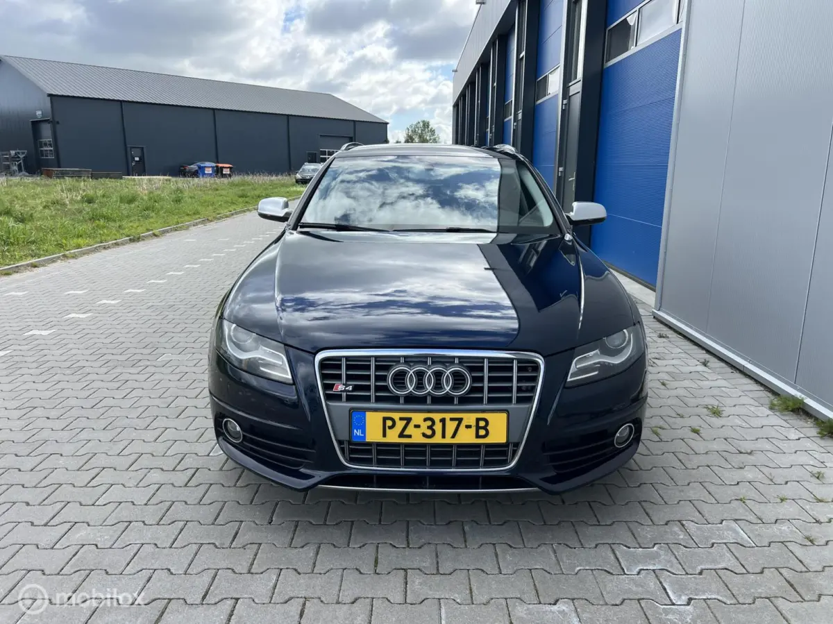 3.0 TFSI S4 quattro Pro Line