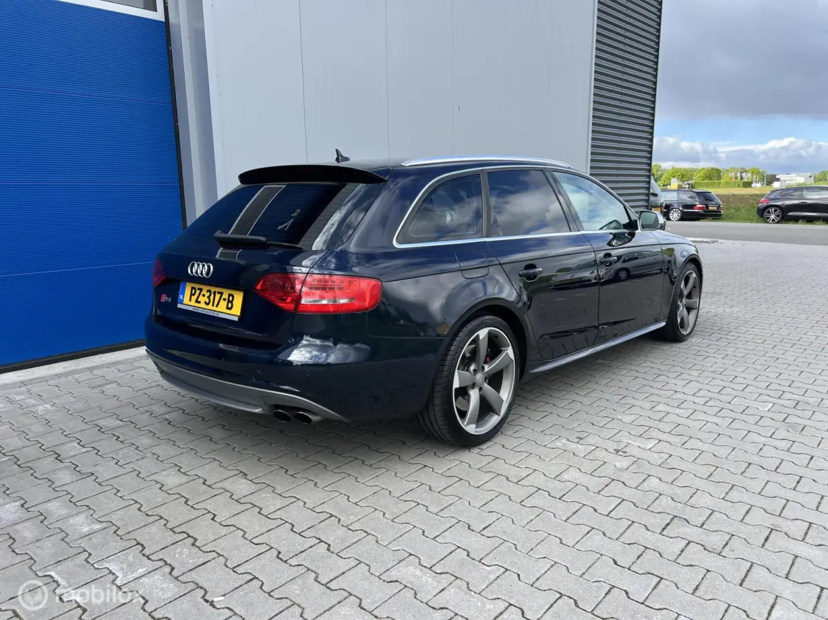 3.0 TFSI S4 quattro Pro Line