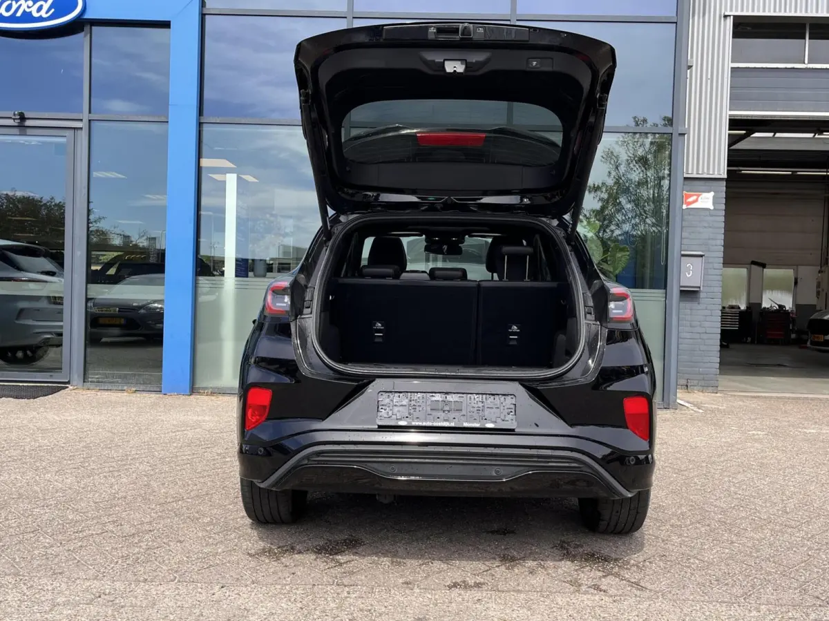 1.0 EcoBoost ST-Line X 155PK Automaat Afn. Trekhaak Panodak Winterpack Adaptieve Cruise 19" Velgen Camera B&O Keyless Matrix-LED Climate Privacy Glass *Full-Options*