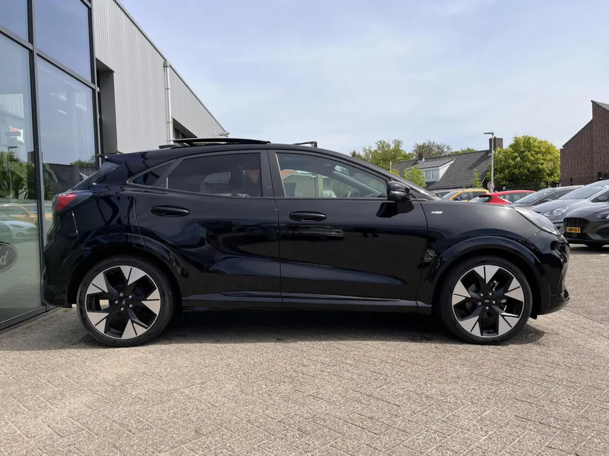 1.0 EcoBoost ST-Line X 155PK Automaat Afn. Trekhaak Panodak Winterpack Adaptieve Cruise 19" Velgen Camera B&O Keyless Matrix-LED Climate Privacy Glass *Full-Options*