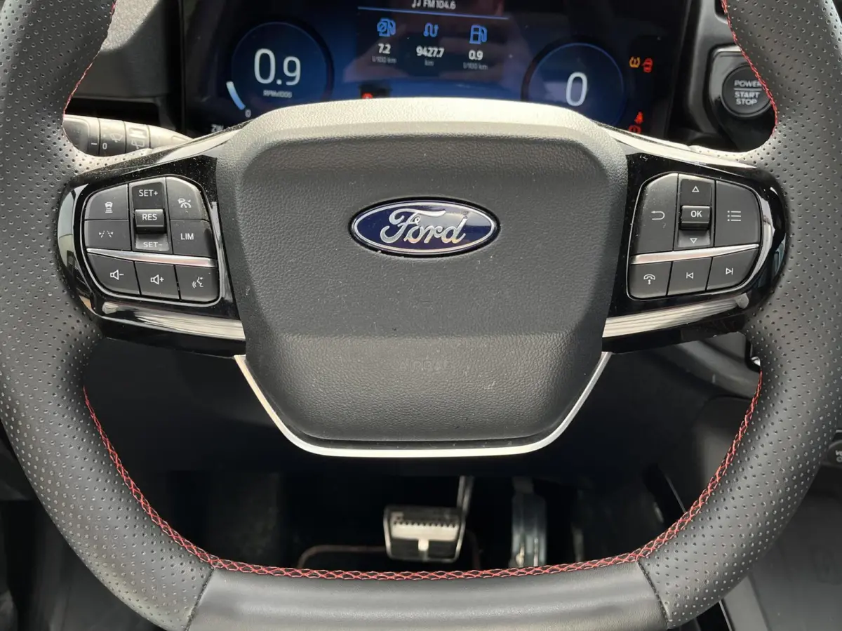 1.0 EcoBoost ST-Line X 155PK Automaat Afn. Trekhaak Panodak Winterpack Adaptieve Cruise 19" Velgen Camera B&O Keyless Matrix-LED Climate Privacy Glass *Full-Options*
