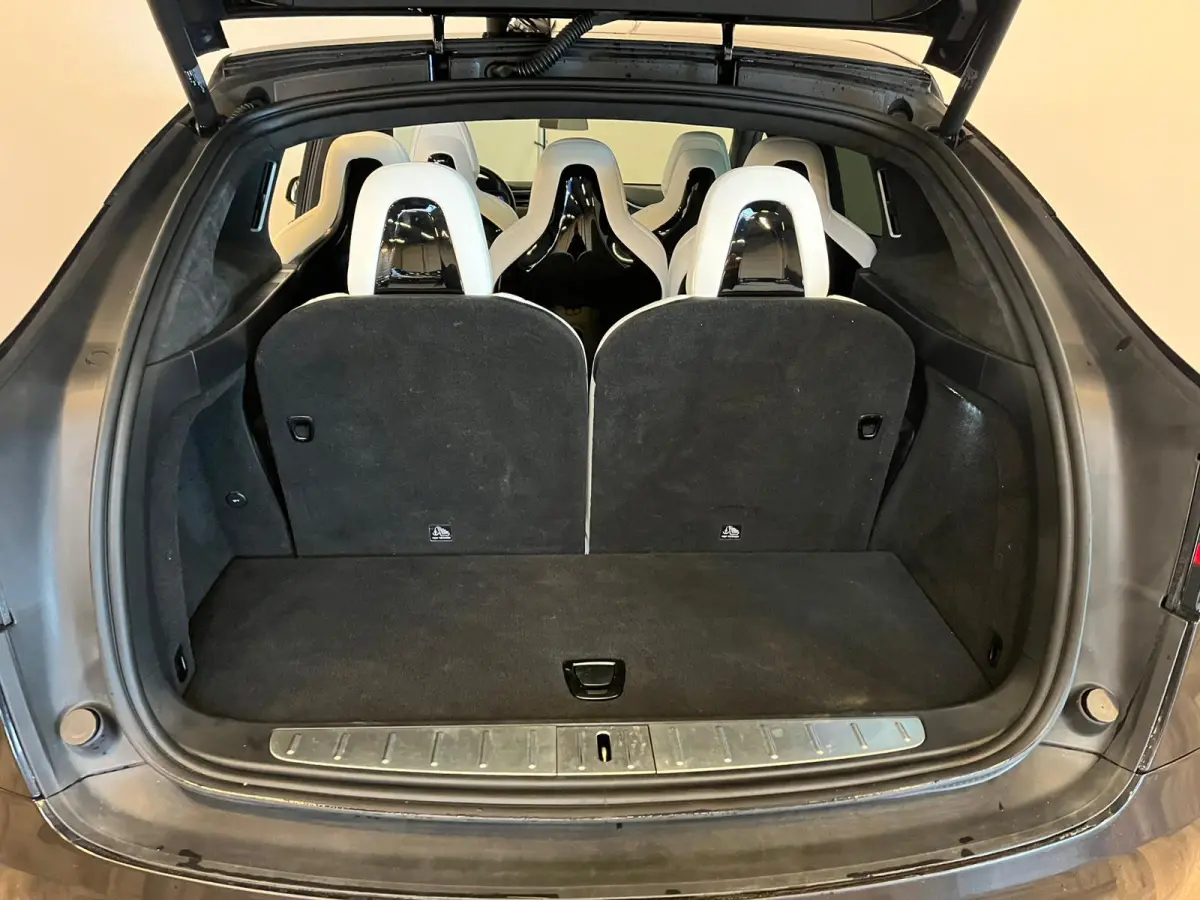 P90D Performance 7p.|INRUIL MOGELIJK|