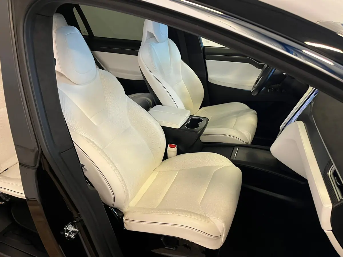 P90D Performance 7p.|INRUIL MOGELIJK|
