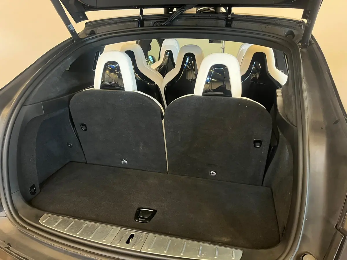 P90D Performance 7p.|INRUIL MOGELIJK|