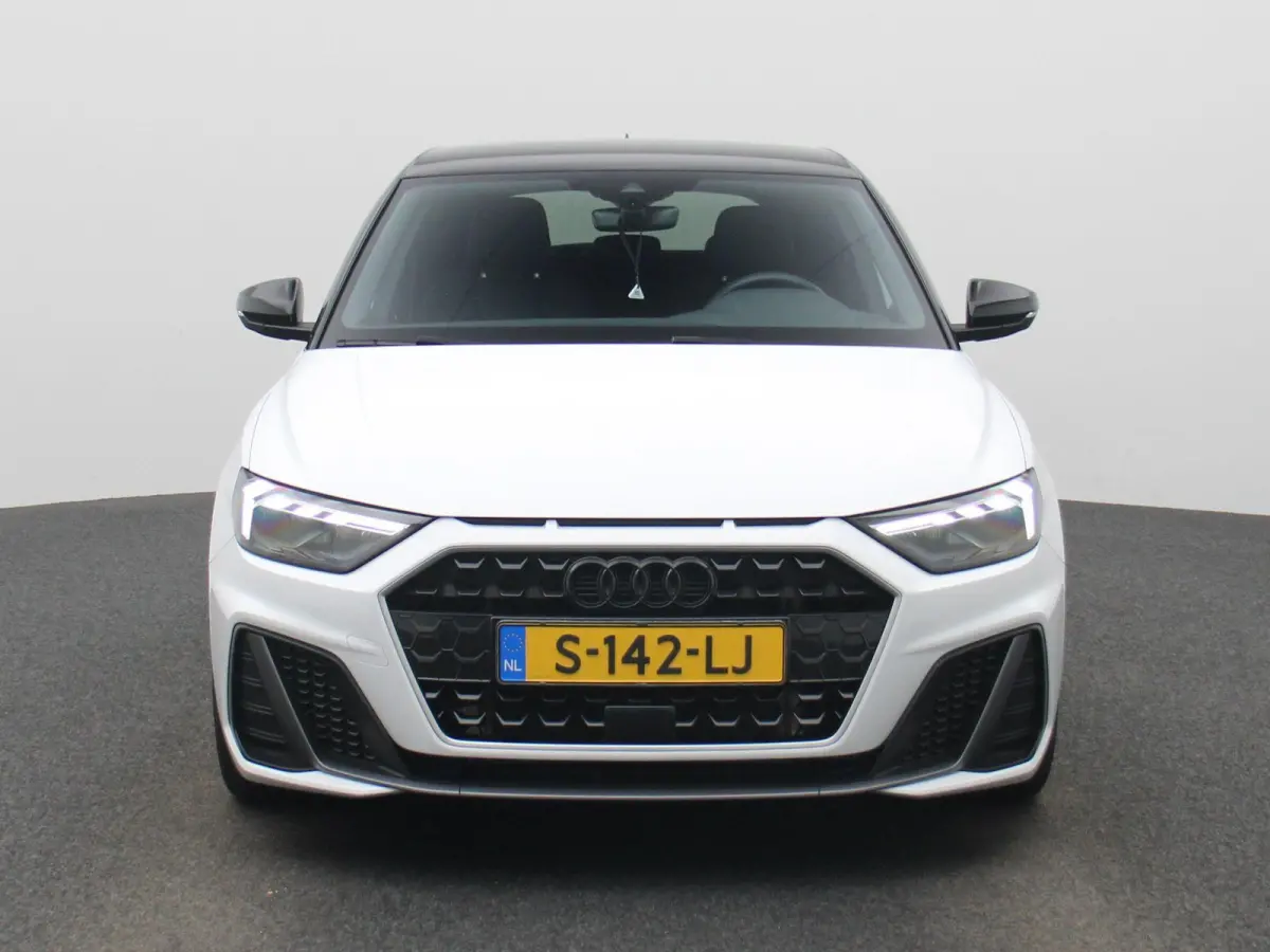 30 TFSI S edition 110 PK | S-line | Navigatie | Cruise Control | SONOS Sound | Apple Carplay | Android Auto | Sfeerverlichting | Climate Control | Stoelverwarming | Lichtmetalen velgen |