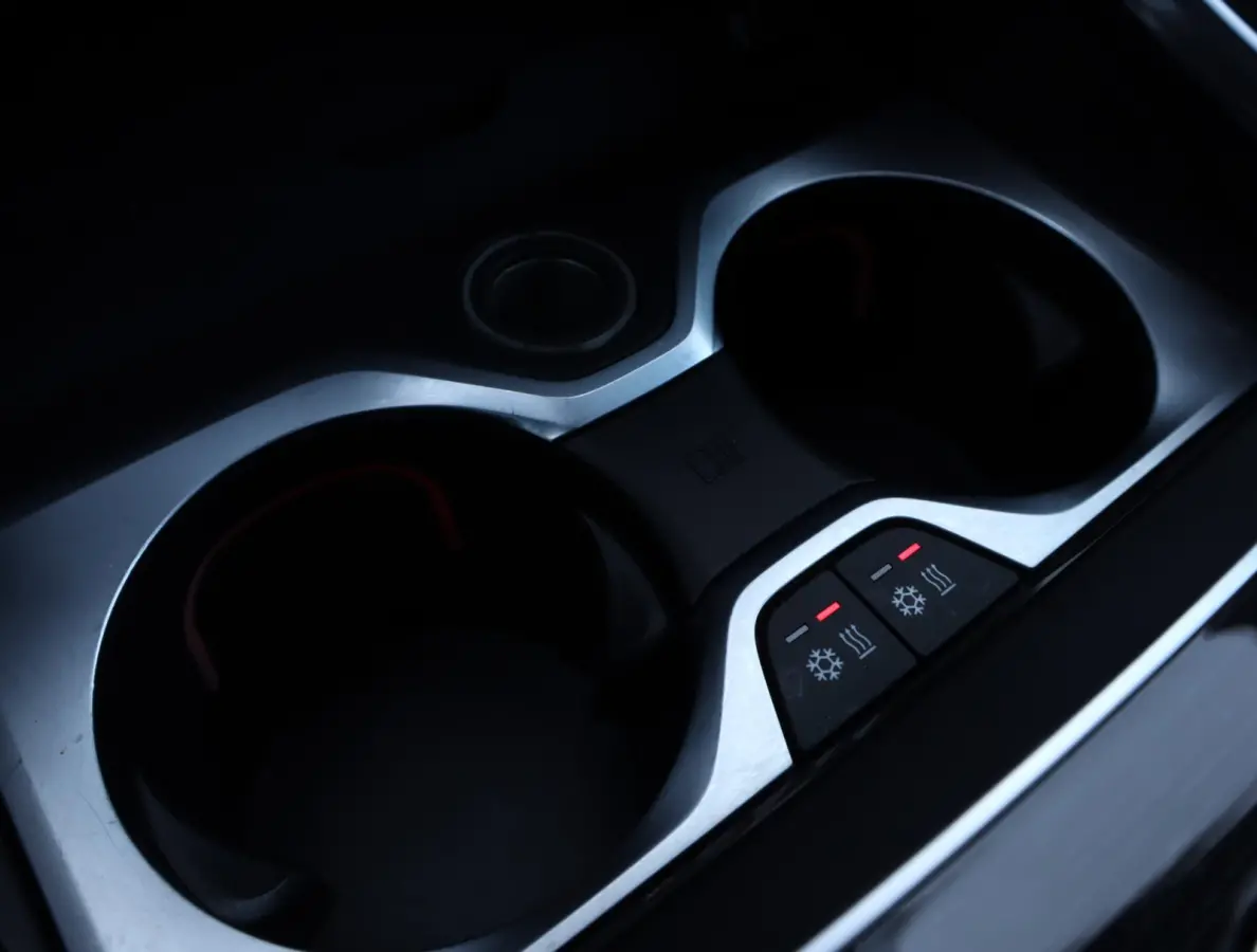 xDrive50e M-sport | Panoramadak | Comfortstoelen | H+K | Lazer | ACC | Stuurverwarming | 360