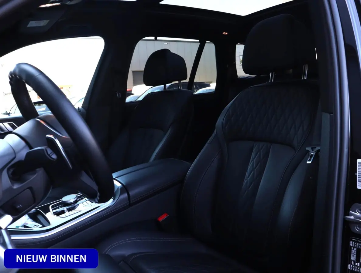 xDrive50e M-sport | Panoramadak | Comfortstoelen | H+K | Lazer | ACC | Stuurverwarming | 360