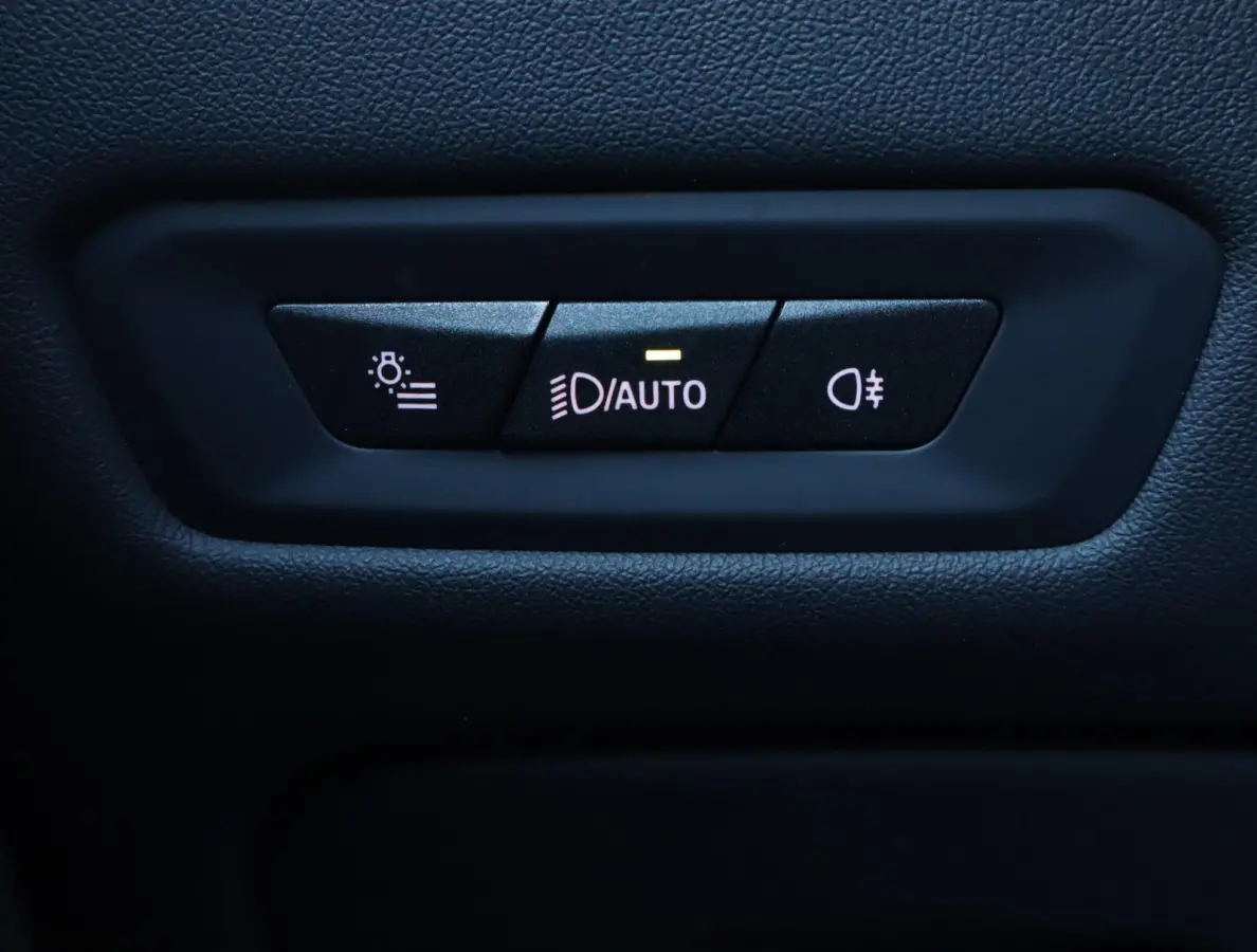 xDrive50e M-sport | Panoramadak | Comfortstoelen | H+K | Lazer | ACC | Stuurverwarming | 360